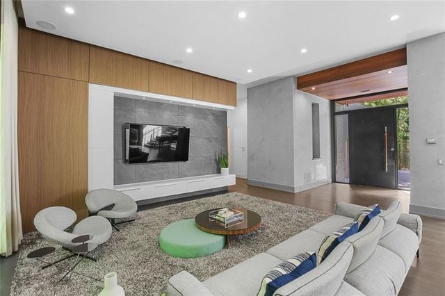 3209 Teton Drive SE, Atlanta, GA 30339