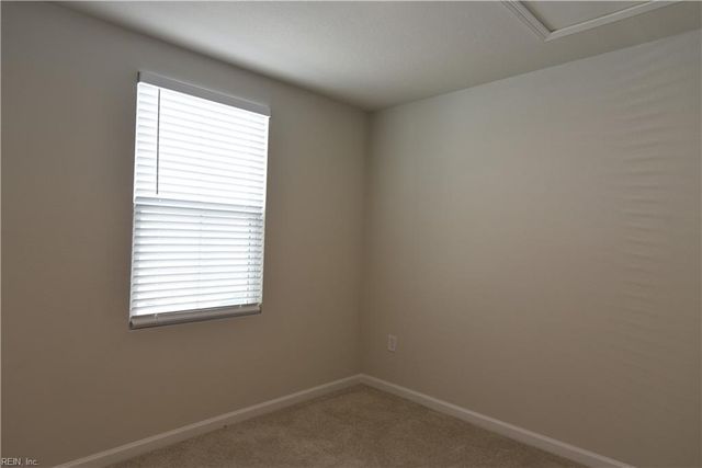 128 Bearing WAY, Portsmouth, VA 23702