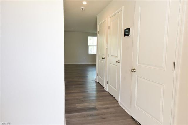 128 Bearing WAY, Portsmouth, VA 23702