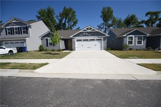 128 Bearing WAY, Portsmouth, VA 23702