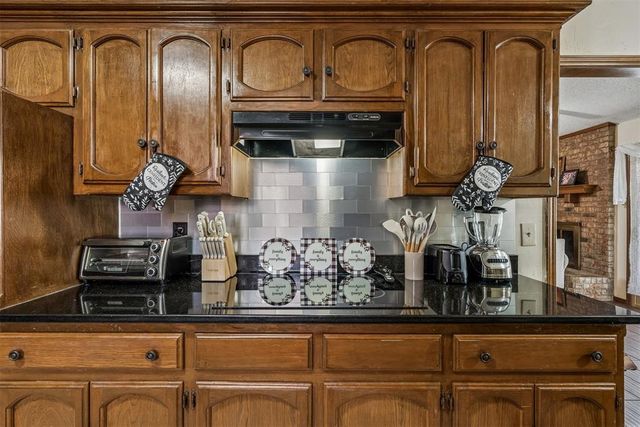 2905 Woodcreek Road, Oklahoma City, OK 73110