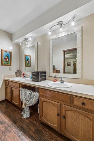 2905 Woodcreek Road, Oklahoma City, OK 73110