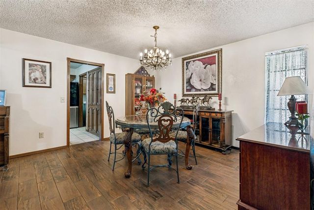 2905 Woodcreek Road, Oklahoma City, OK 73110