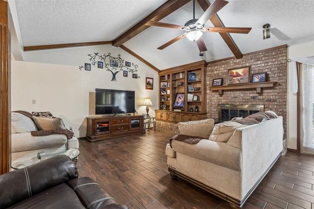 2905 Woodcreek Road, Oklahoma City, OK 73110