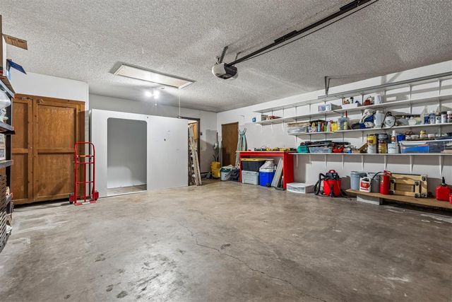 2905 Woodcreek Road, Oklahoma City, OK 73110