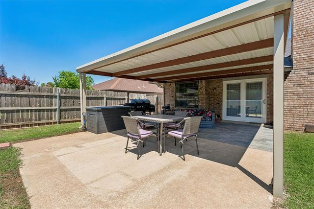 2905 Woodcreek Road, Oklahoma City, OK 73110