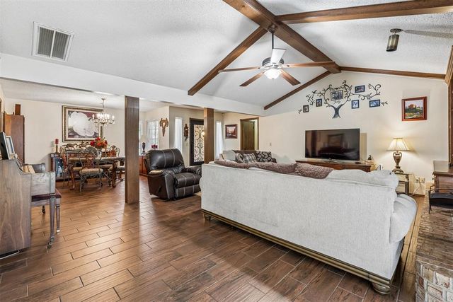 2905 Woodcreek Road, Oklahoma City, OK 73110