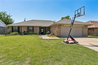 2905 Woodcreek Road, Oklahoma City, OK 73110