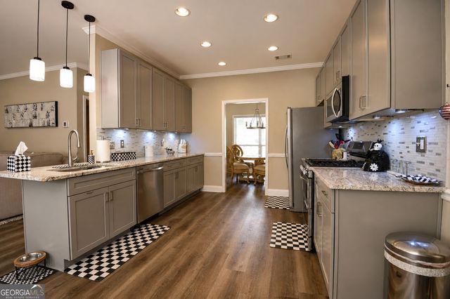 205 Leecroft Court, Sugar Hill, GA 30518