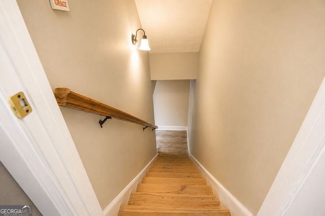 205 Leecroft Court, Sugar Hill, GA 30518