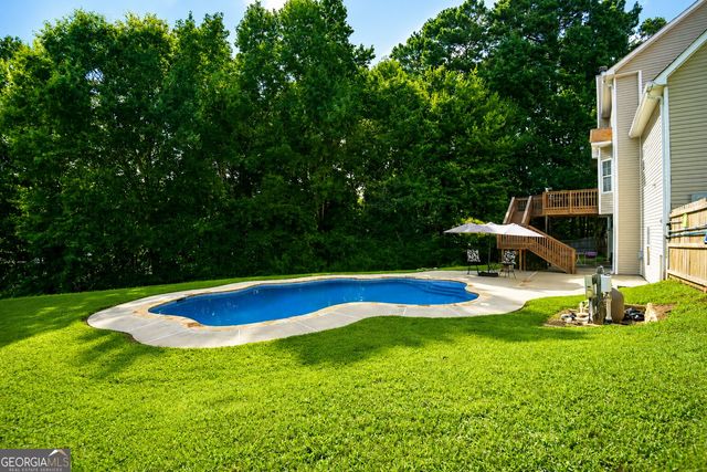 205 Leecroft Court, Sugar Hill, GA 30518