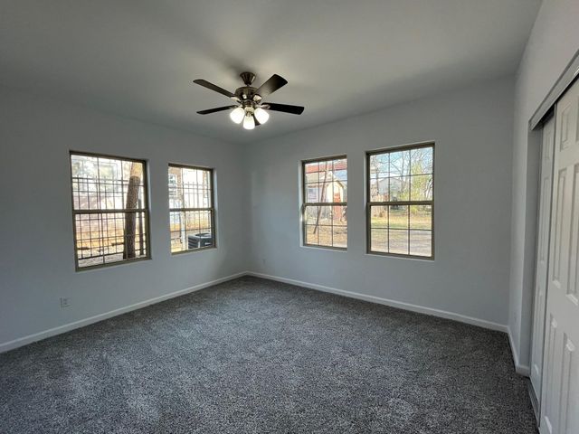 2900 Avenue J, Fort Worth, TX 76105