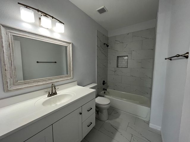 2900 Avenue J, Fort Worth, TX 76105