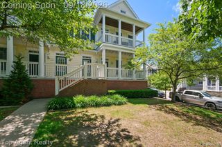 292 Beverly Avenue, Auburn Hills, MI 48326
