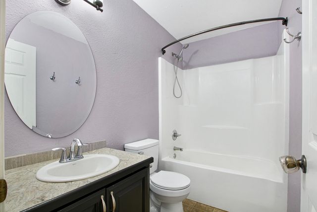 1303 Jeane Chapel Rd, Leesville, LA 71446