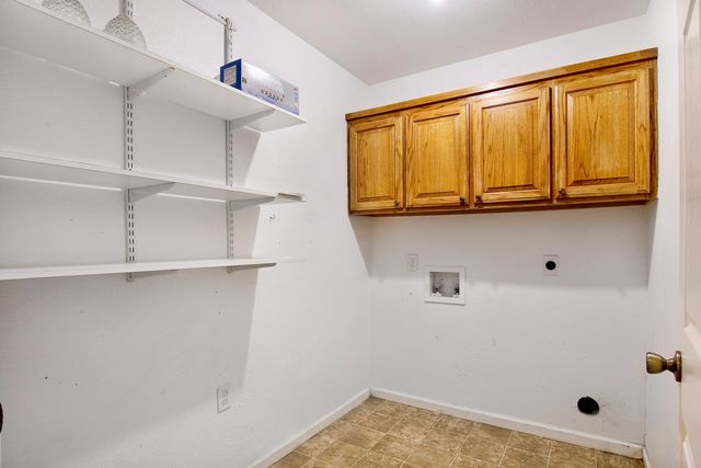 1303 Jeane Chapel Rd, Leesville, LA 71446