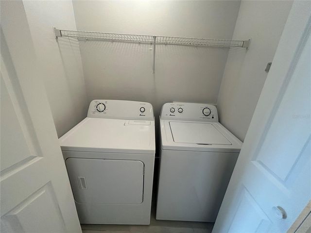 6519 W NEWBERRY ROAD 811, Gainesville, FL 32605