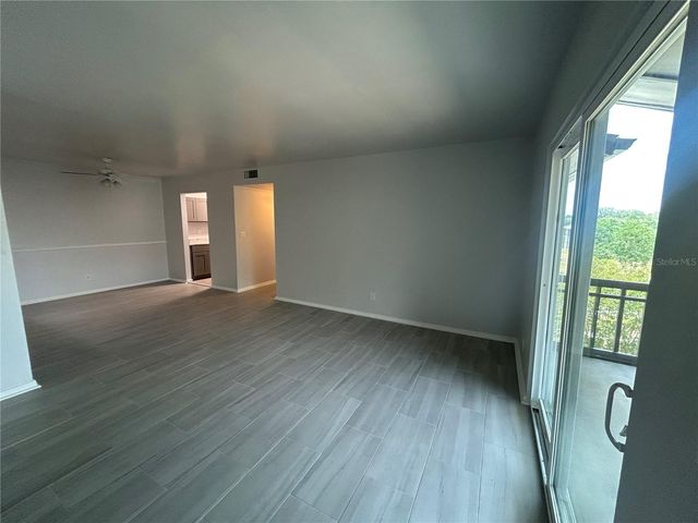6519 W NEWBERRY ROAD 811, Gainesville, FL 32605