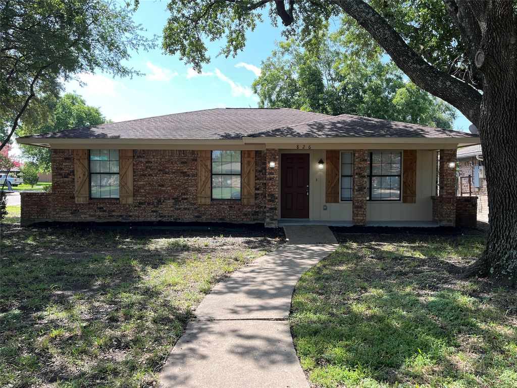 826 Quinette Drive, Seagoville, TX 75159