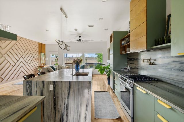 4327 Harby Street, Houston, TX 77023