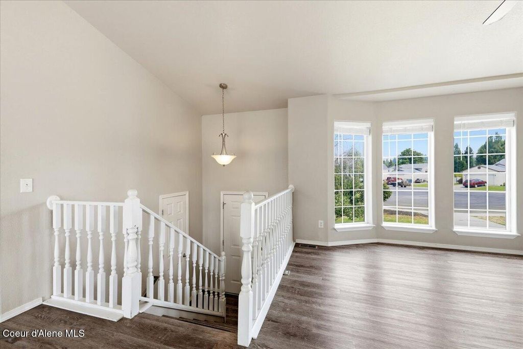 2075 N Stagecoach DR, Post Falls, ID 83854 photo 4