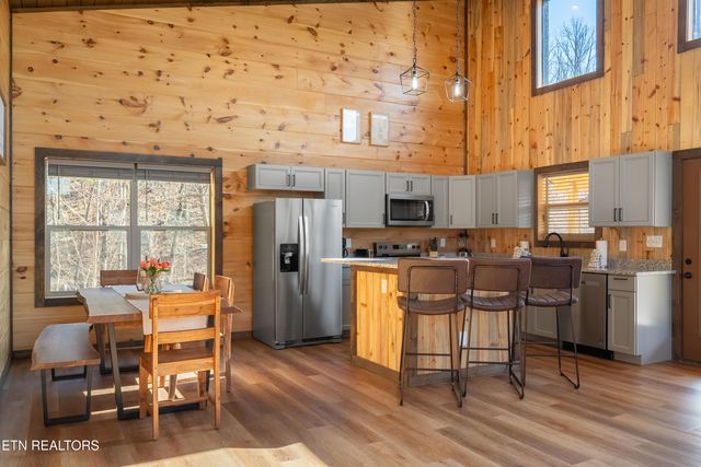 3265 Emerald Springs Loop, Sevierville, TN 37862