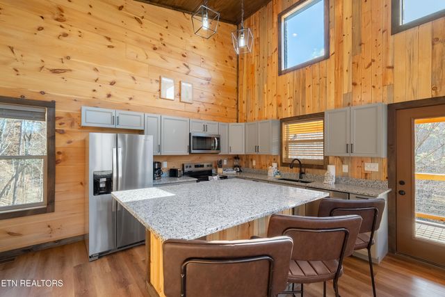 3265 Emerald Springs Loop, Sevierville, TN 37862