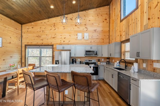 3265 Emerald Springs Loop, Sevierville, TN 37862