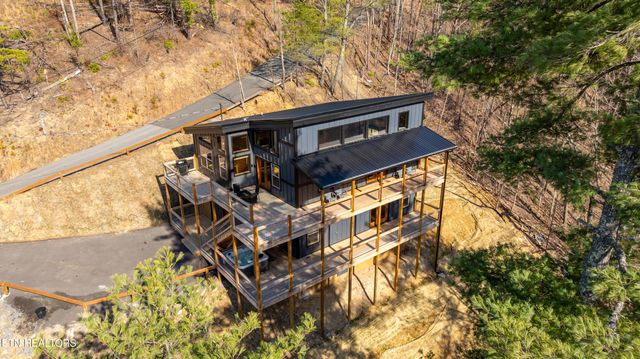3265 Emerald Springs Loop, Sevierville, TN 37862
