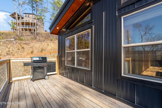 3265 Emerald Springs Loop, Sevierville, TN 37862
