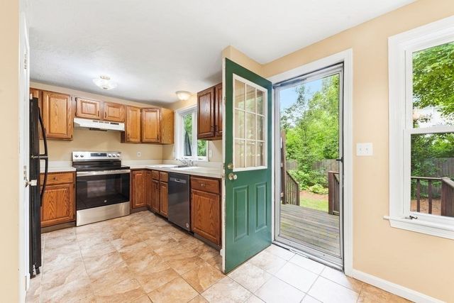 145 South St 6, Walpole, MA 02081