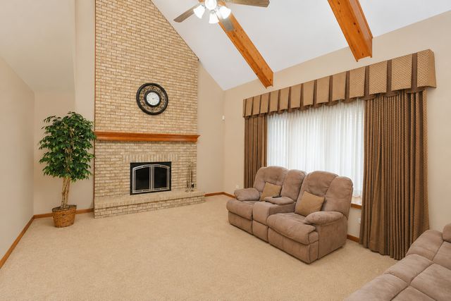 2660 Hoddam Road, Naperville, IL 60564