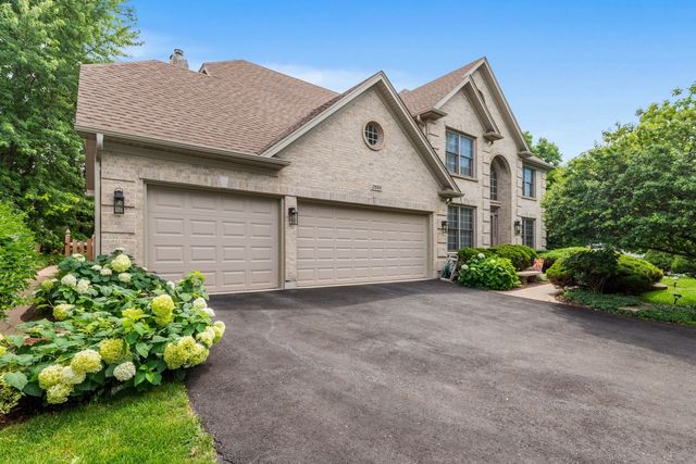 2660 Hoddam Road, Naperville, IL 60564