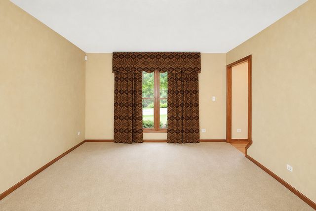 2660 Hoddam Road, Naperville, IL 60564