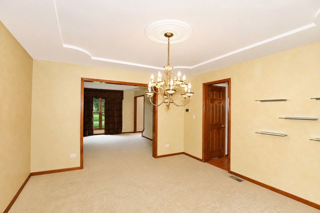 2660 Hoddam Road, Naperville, IL 60564