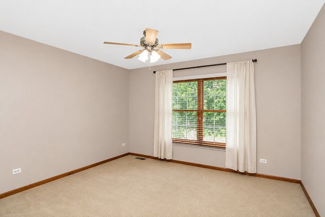 2660 Hoddam Road, Naperville, IL 60564