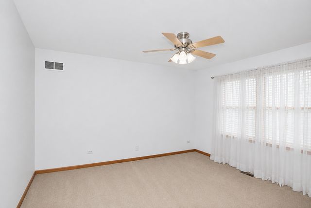 2660 Hoddam Road, Naperville, IL 60564