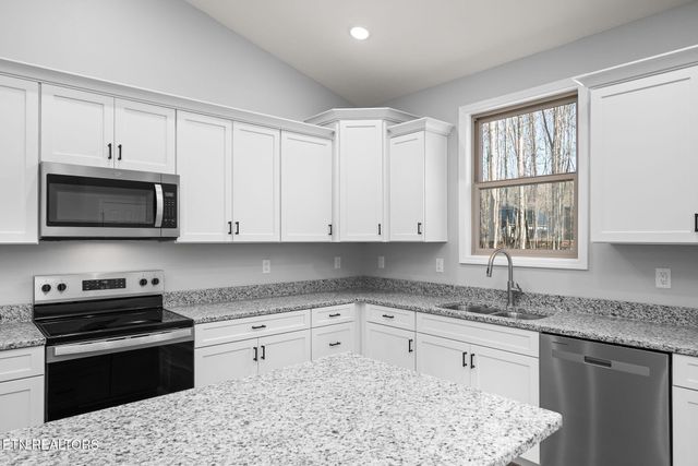 62 Bussell Drive, Monterey, TN 38574