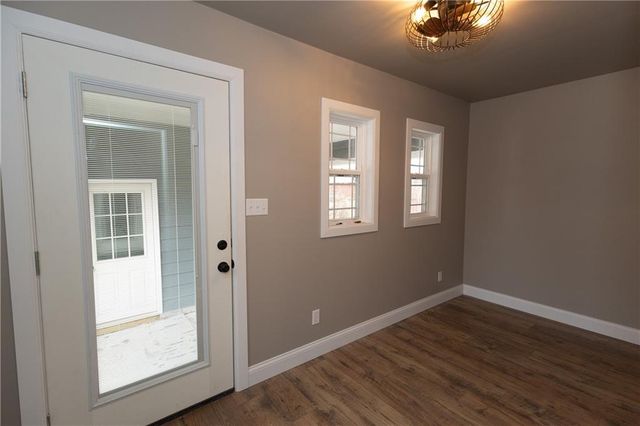 901 E 4th Street, Altamont, KS 67330