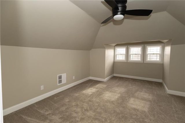 901 E 4th Street, Altamont, KS 67330