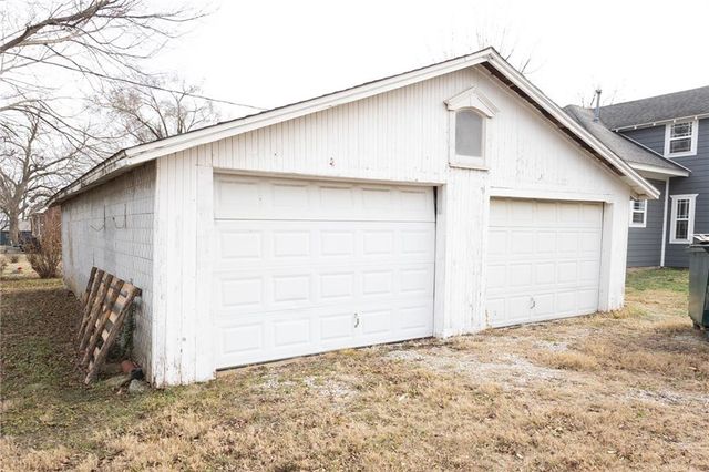 901 E 4th Street, Altamont, KS 67330