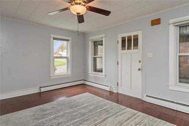 22 Franklin Street, Phelps, NY 14532