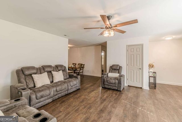 9531 Winding Way Lane, Jonesboro, GA 30238