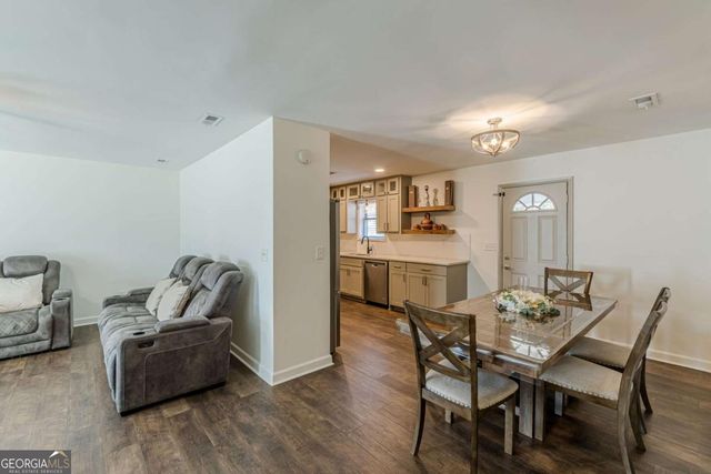 9531 Winding Way Lane, Jonesboro, GA 30238