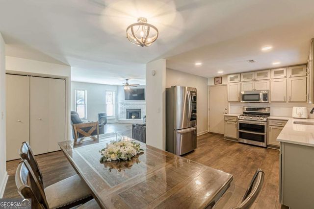 9531 Winding Way Lane, Jonesboro, GA 30238