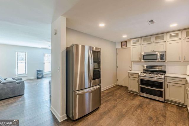 9531 Winding Way Lane, Jonesboro, GA 30238