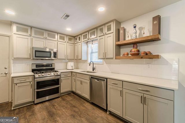 9531 Winding Way Lane, Jonesboro, GA 30238