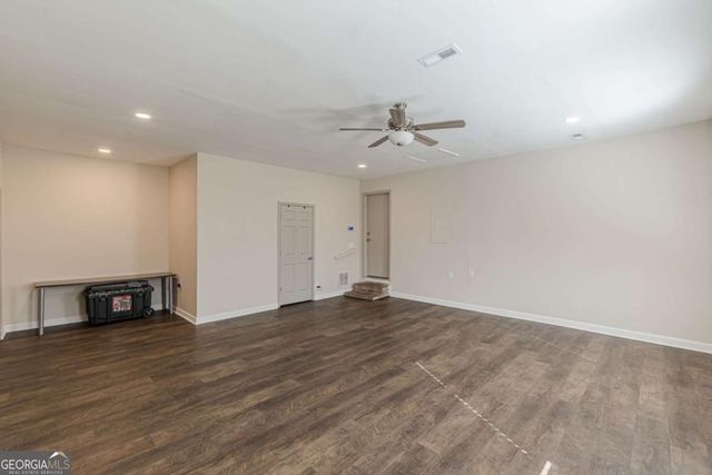 9531 Winding Way Lane, Jonesboro, GA 30238