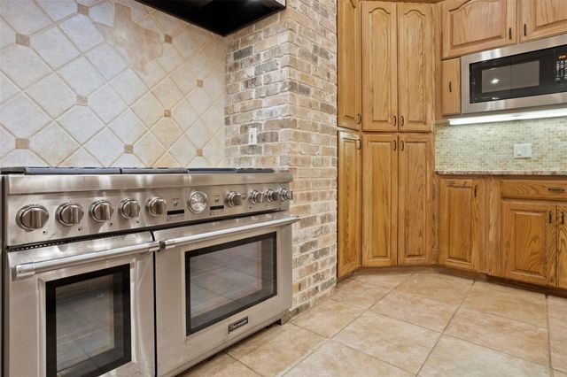 107 Hallie CT, Georgetown, TX 78633