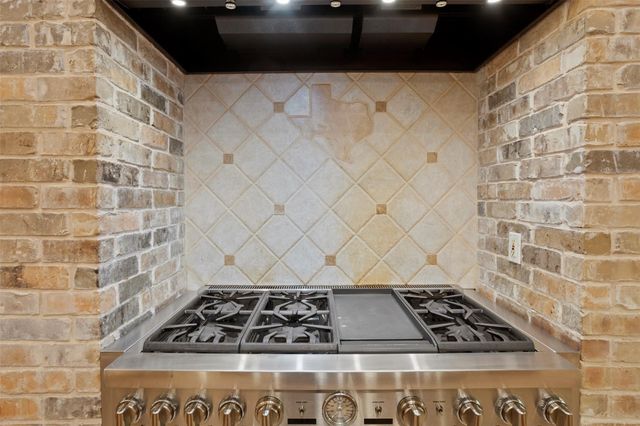 107 Hallie CT, Georgetown, TX 78633